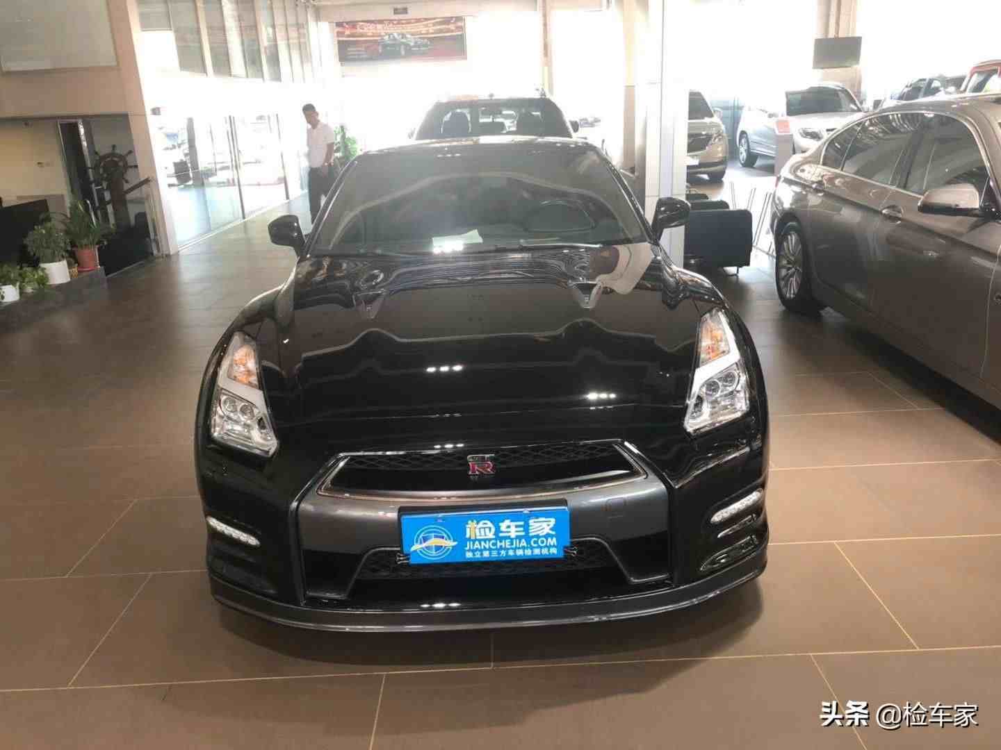 gtr多少钱（当年158万的东瀛战神GTR，三年时间贬值60万）-第2张图片