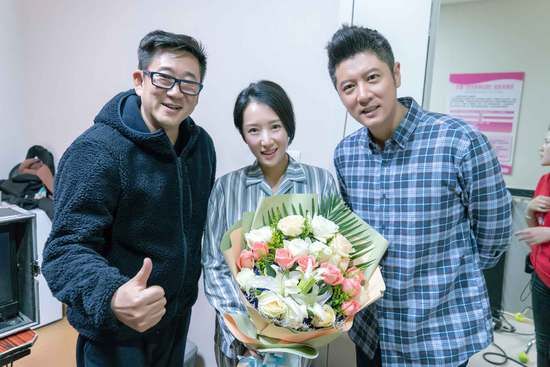 李念最新电视剧（李念新剧《激荡》杀青 上演新时代女性进化史）-第2张图片