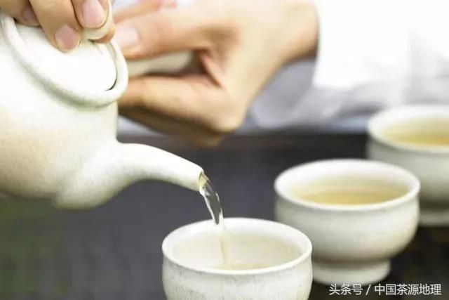 如何沏茶（记住7个泡茶步骤，快速进阶泡茶高手）-第3张图片