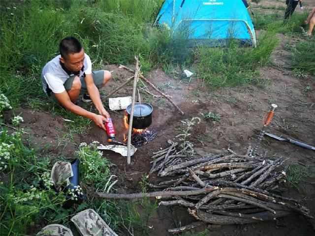 野炊露营（野炊、露营、星空，这才是夏天最正确的玩法）-第6张图片