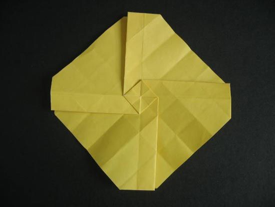 越狱纸玫瑰折法（纸玫瑰花的折法）-第28张图片