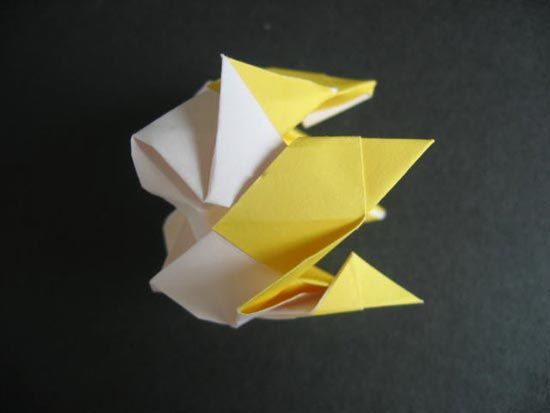 越狱纸玫瑰折法（纸玫瑰花的折法）-第46张图片
