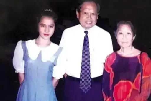 翁帆生子(翁帆为何婚后17年不生子?)-第3张图片 翁帆生子(翁帆为何婚后17年不生子?)-第3张图片