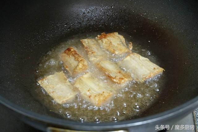 带鱼怎么做好吃（带鱼好吃不难做，这个做法最简单）-第7张图片