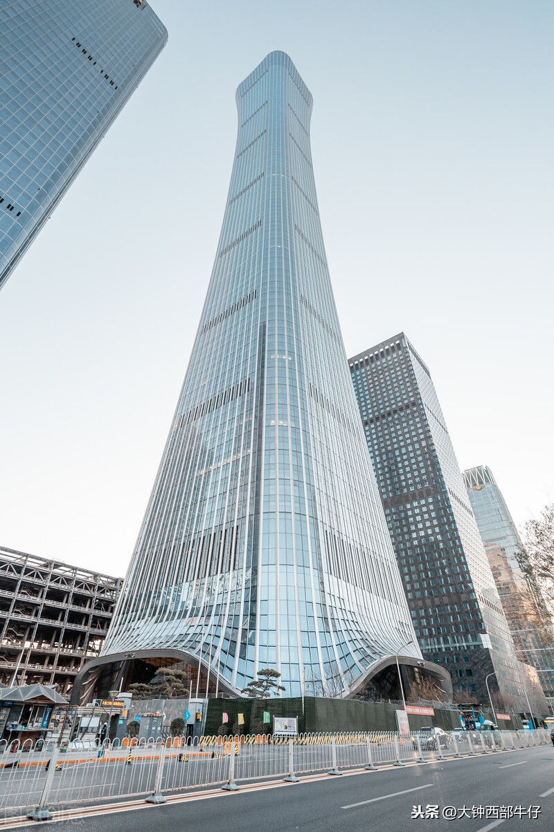 世界上最高的建筑（世界上最高的10座大厦）-第2张图片