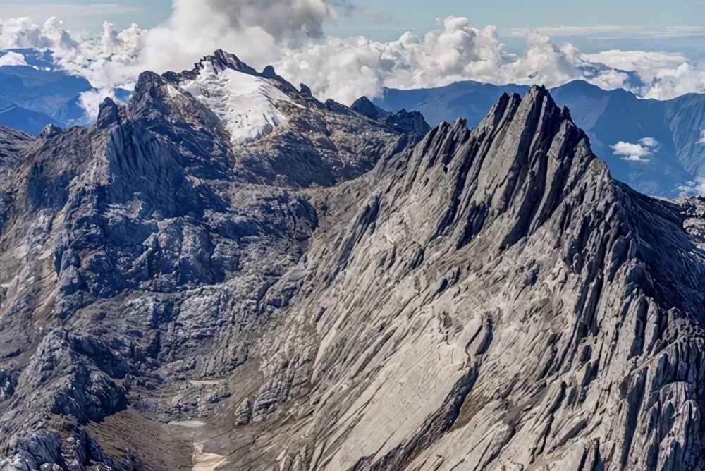 世界七大高峰（全世界登山人的梦想，登顶这7座世界最高峰）-第2张图片