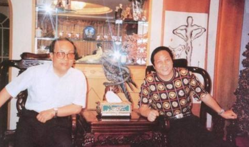 王林王府( 气功大师王林的“王府”)-第5张图片 王林王府( 气功大师王林的“王府”)-第5张图片