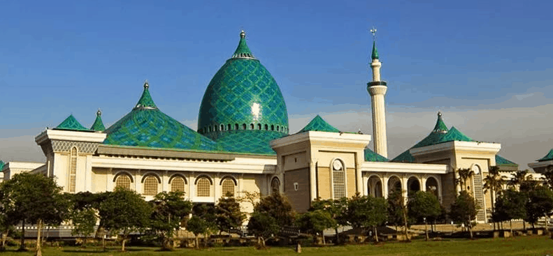 世界上最大的清真寺（最大的10座清真寺）-第1张图片
