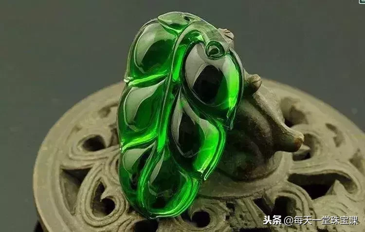 黄金黑曜石（这十种“伪高大上”的珠宝）-第5张图片