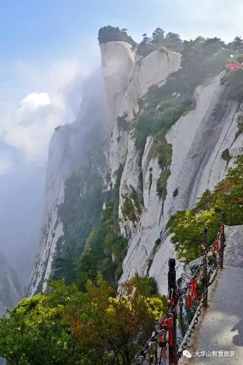 西岳出浮云（西岳出浮云，积雪在太清）-第2张图片