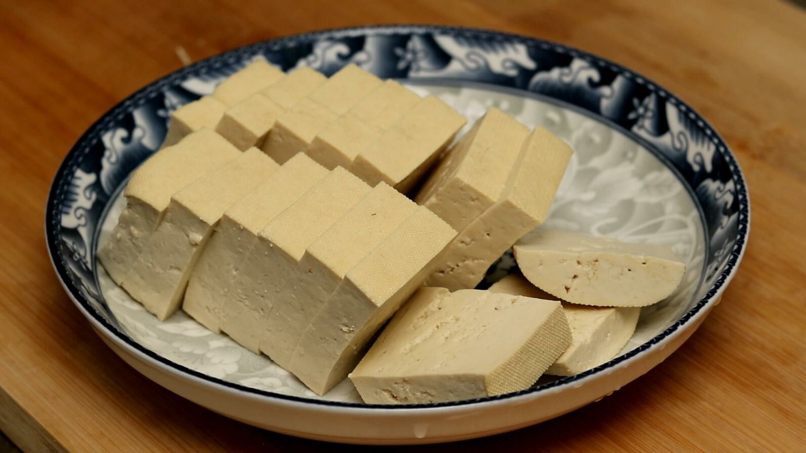 白菜炖豆腐怎样做好吃?(白菜炖豆腐做法大全)-第3张图片 白菜炖豆腐怎样做好吃?(白菜炖豆腐做法大全)-第3张图片