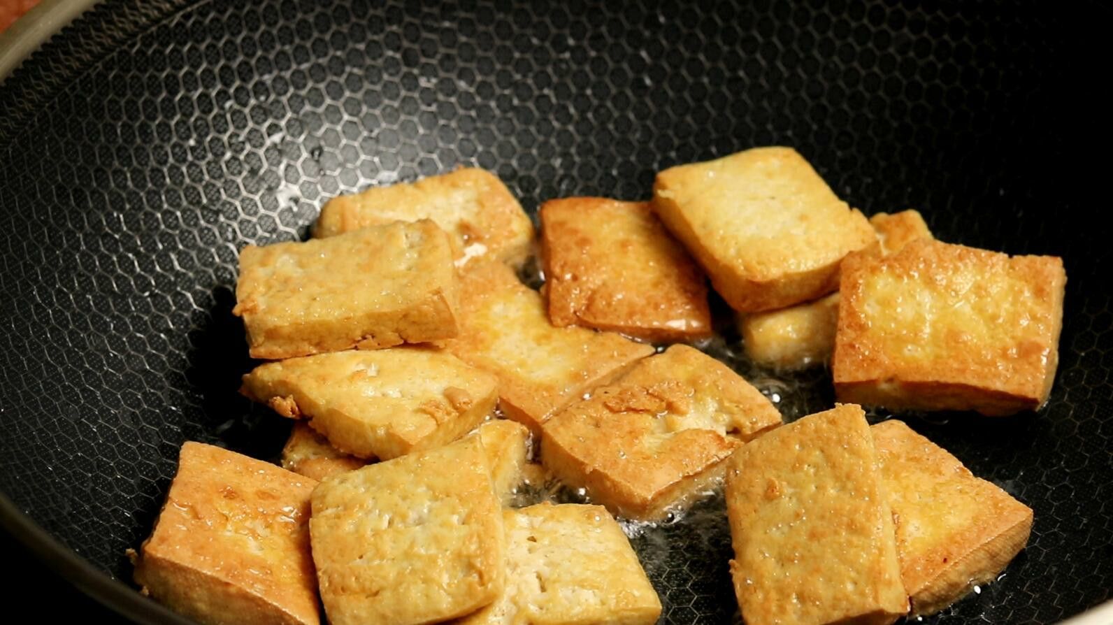 白菜炖豆腐怎样做好吃?(白菜炖豆腐做法大全)-第5张图片 白菜炖豆腐怎样做好吃?(白菜炖豆腐做法大全)-第5张图片