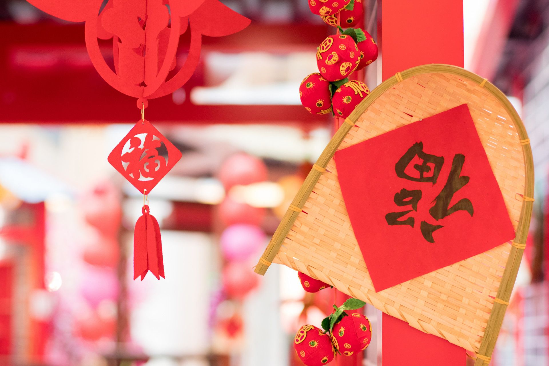 贺新年的诗句大全(八首贺新年诗词)-第2张图片 贺新年的诗句大全(八首贺新年诗词)-第2张图片
