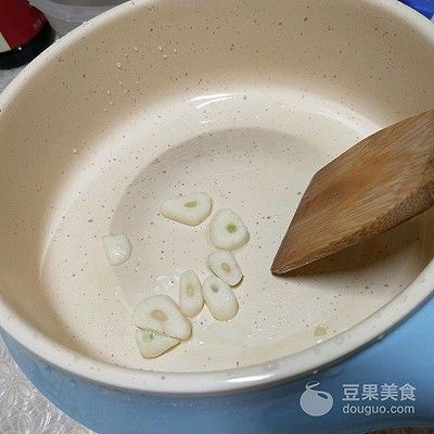 清炒西兰花（清炒西兰花的做法）-第3张图片