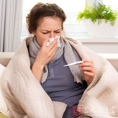 感冒发烧吃什么药?(解决感冒发烧最好方法)-第2张图片 感冒发烧吃什么药?(解决感冒发烧最好方法)-第2张图片