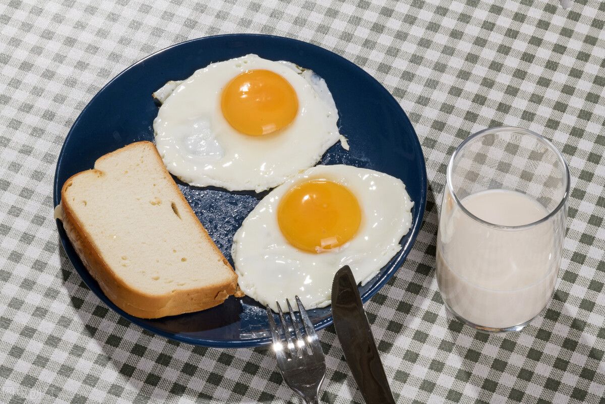 不吃早餐的12大危害（长期不吃早餐会怎样？）-第1张图片
