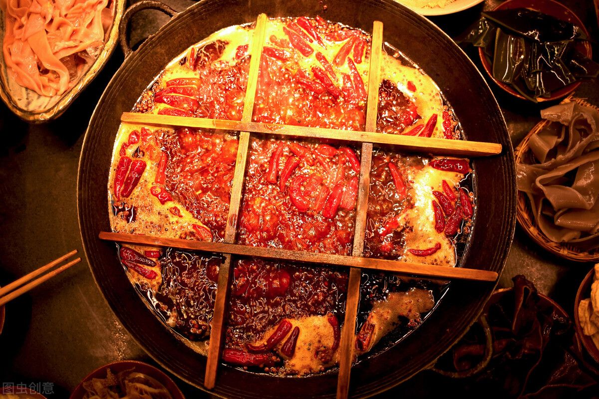 火锅里的九宫格最初是用来区分辣度的吗（火锅里的九宫格，到底是干啥用的）-第1张图片