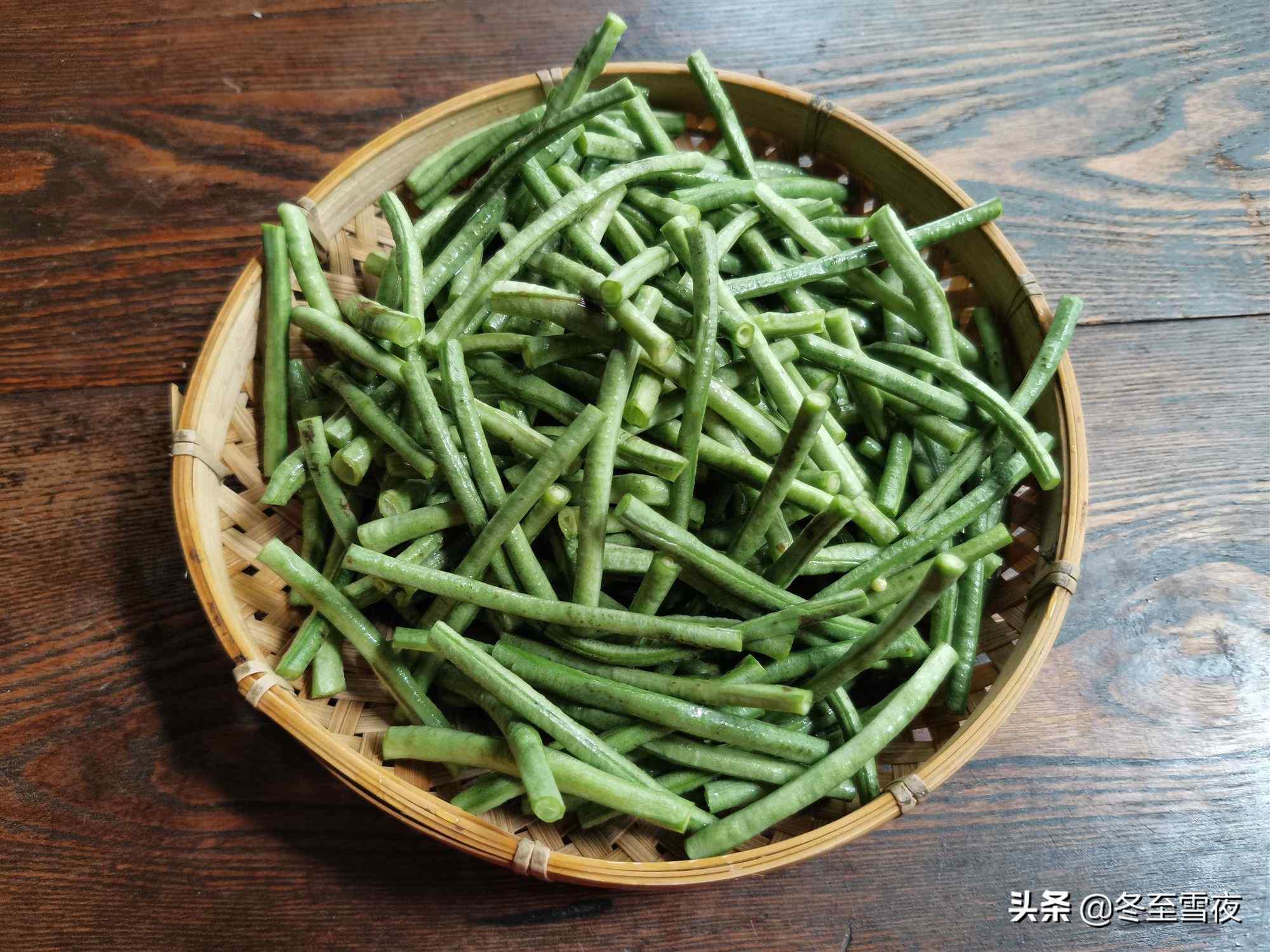 炒豇豆的做法（家常肉丝炒豇豆的技巧）-第2张图片