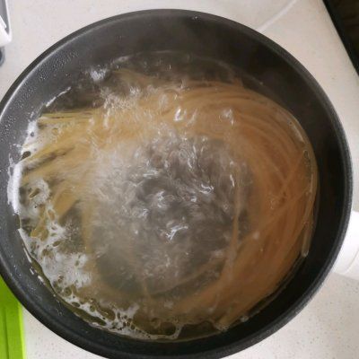 如何做意大利面(番意意面)-第5张图片 如何做意大利面(番意意面)-第5张图片