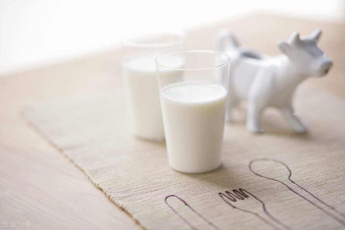 什么时候喝牛奶最好（牛奶什么时候喝最好呢？）-第1张图片