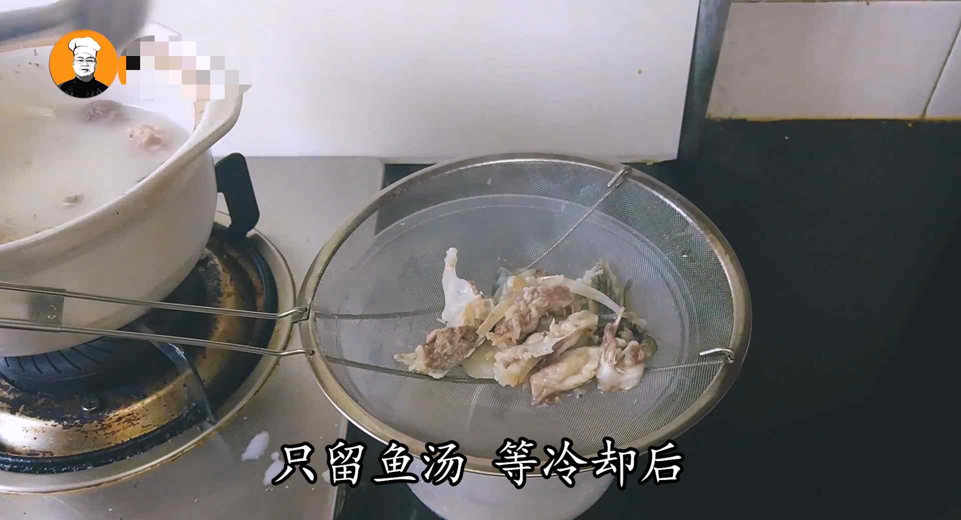 鱼丸子的做法（鲜嫩弹牙的鱼丸教你在家做）-第5张图片