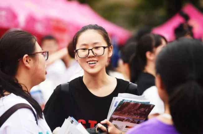 理科女生适合学什么专业？（适合理工科女生报考的专业）-第1张图片