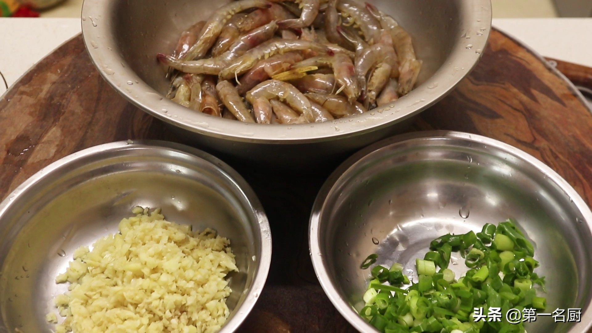 蒜蓉虾的做法（蒜蓉大虾的正确做法）-第6张图片