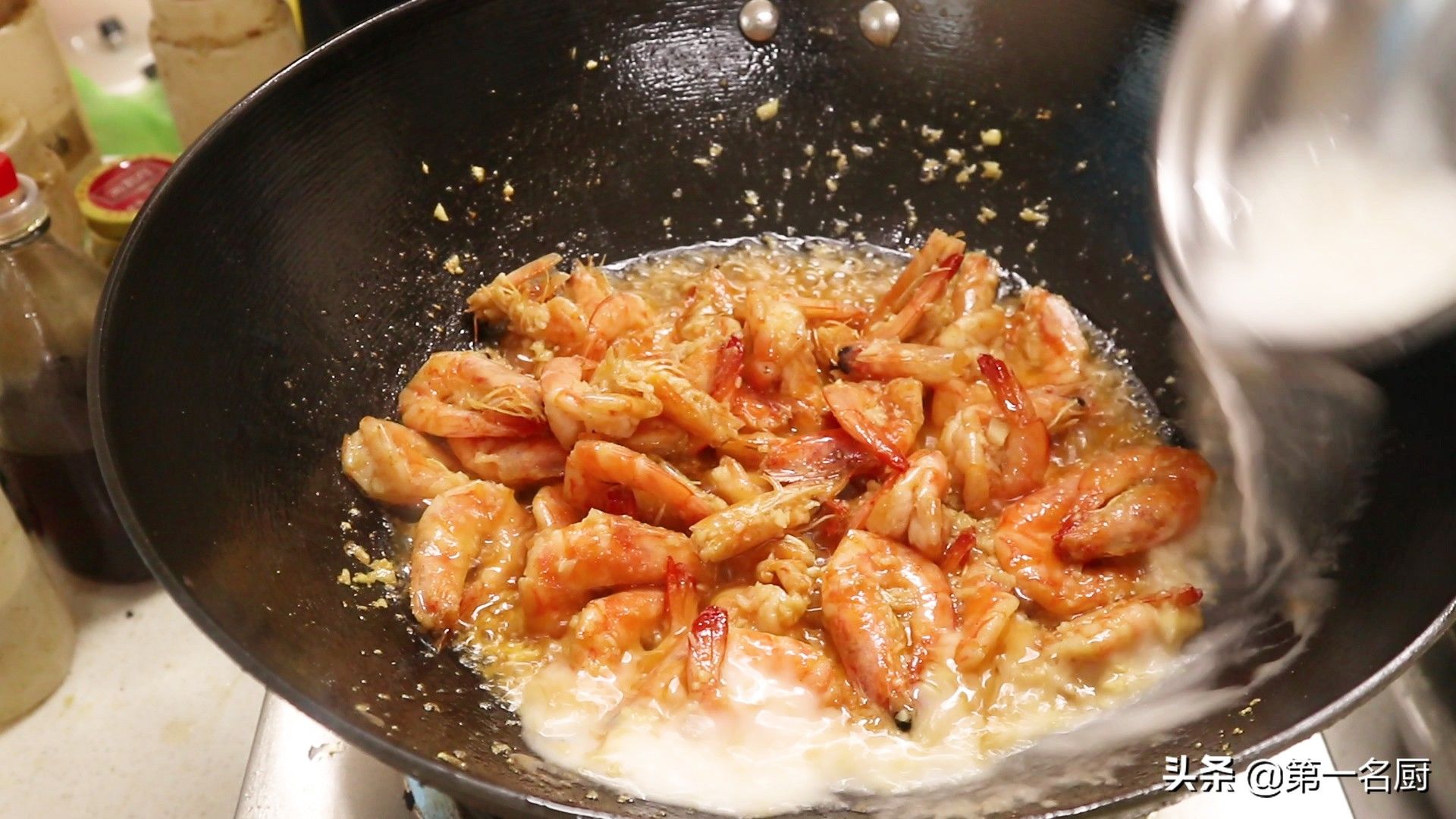 蒜蓉虾的做法（蒜蓉大虾的正确做法）-第12张图片