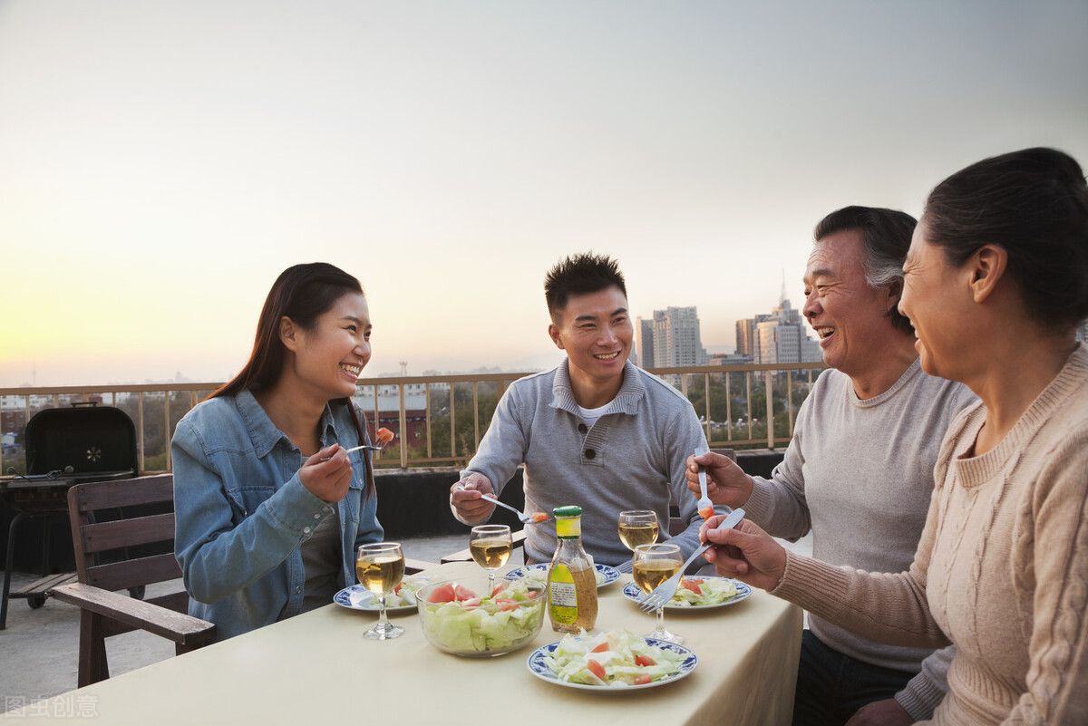 婆婆处处为难我怎么办（婆婆经常刁难你）-第9张图片