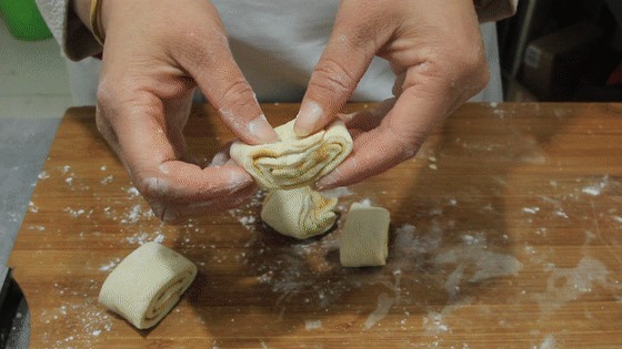 烧饼的做法（油酥芝麻烧饼家常做法）-第7张图片