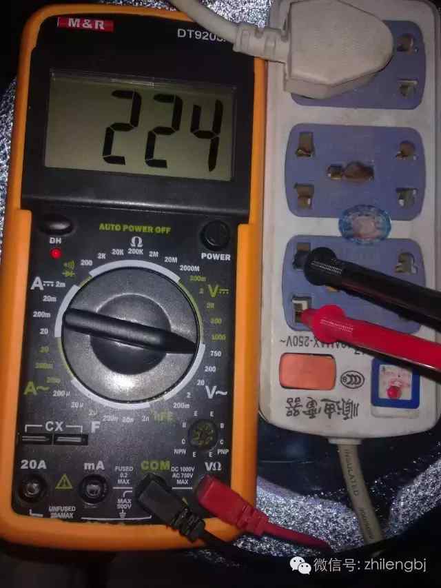 万用表测电压（万用表的使用之电压的测量方法）-第2张图片