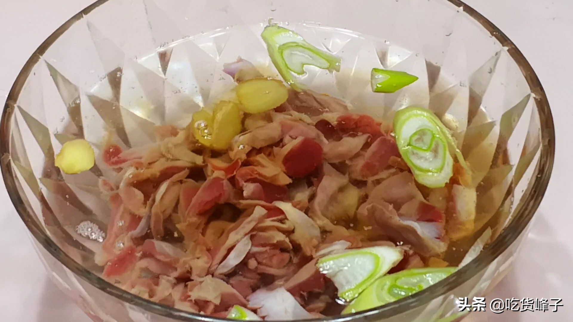 鸡胗炒青椒的做法(怎样做青椒炒鸡胗好吃?)-第4张图片 鸡胗炒青椒的做法(怎样做青椒炒鸡胗好吃?)-第4张图片