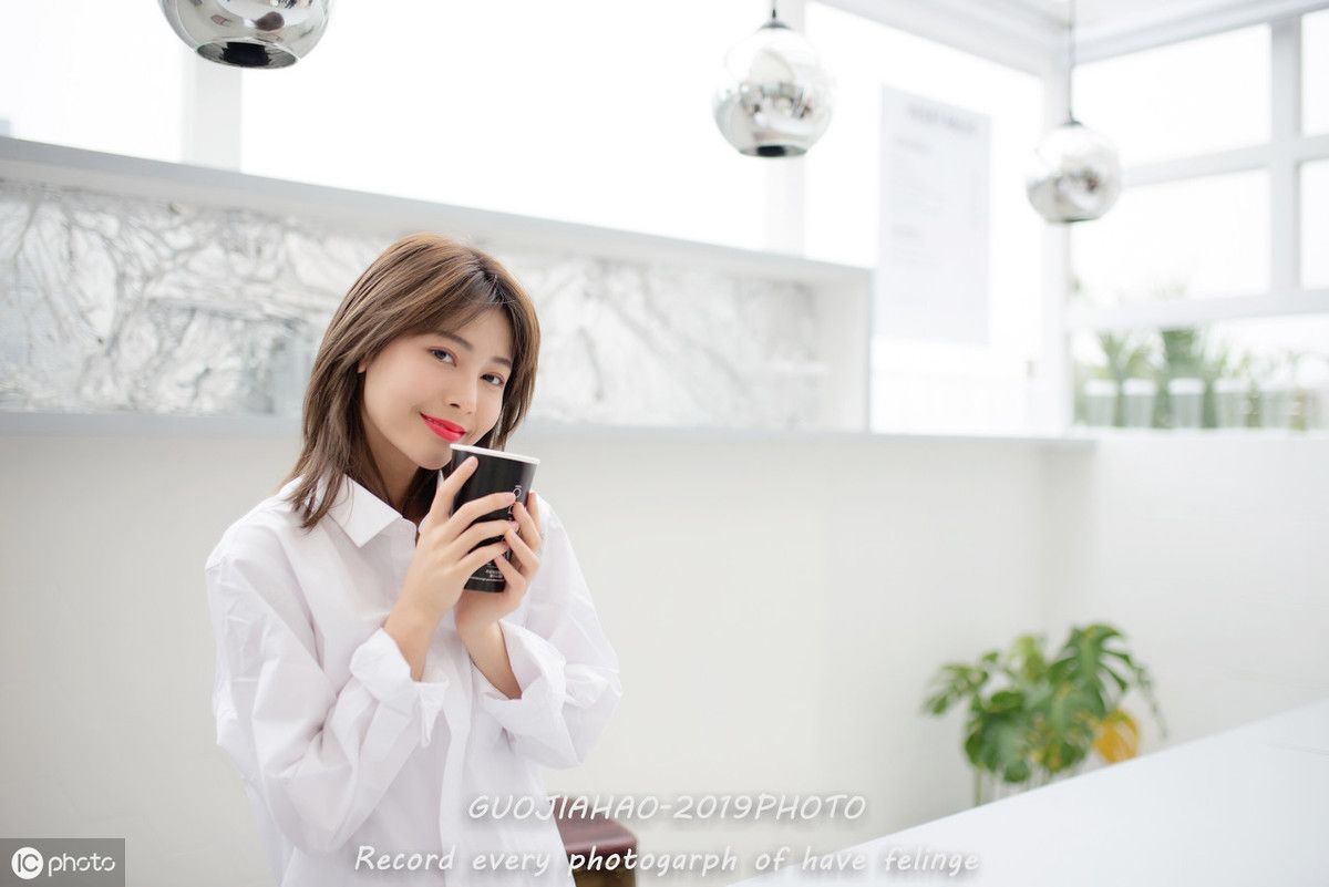 关于凄美的爱情散文欣赏(唯美的爱情散文)-第1张图片 关于凄美的爱情散文欣赏(唯美的爱情散文)-第1张图片