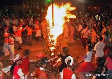 火把节是哪个民族的节日（白族火把节的来由）-第1张图片