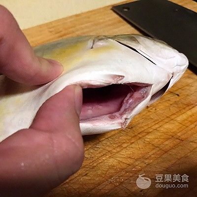 平鱼怎么做好吃（红烧平鱼的做法）-第4张图片