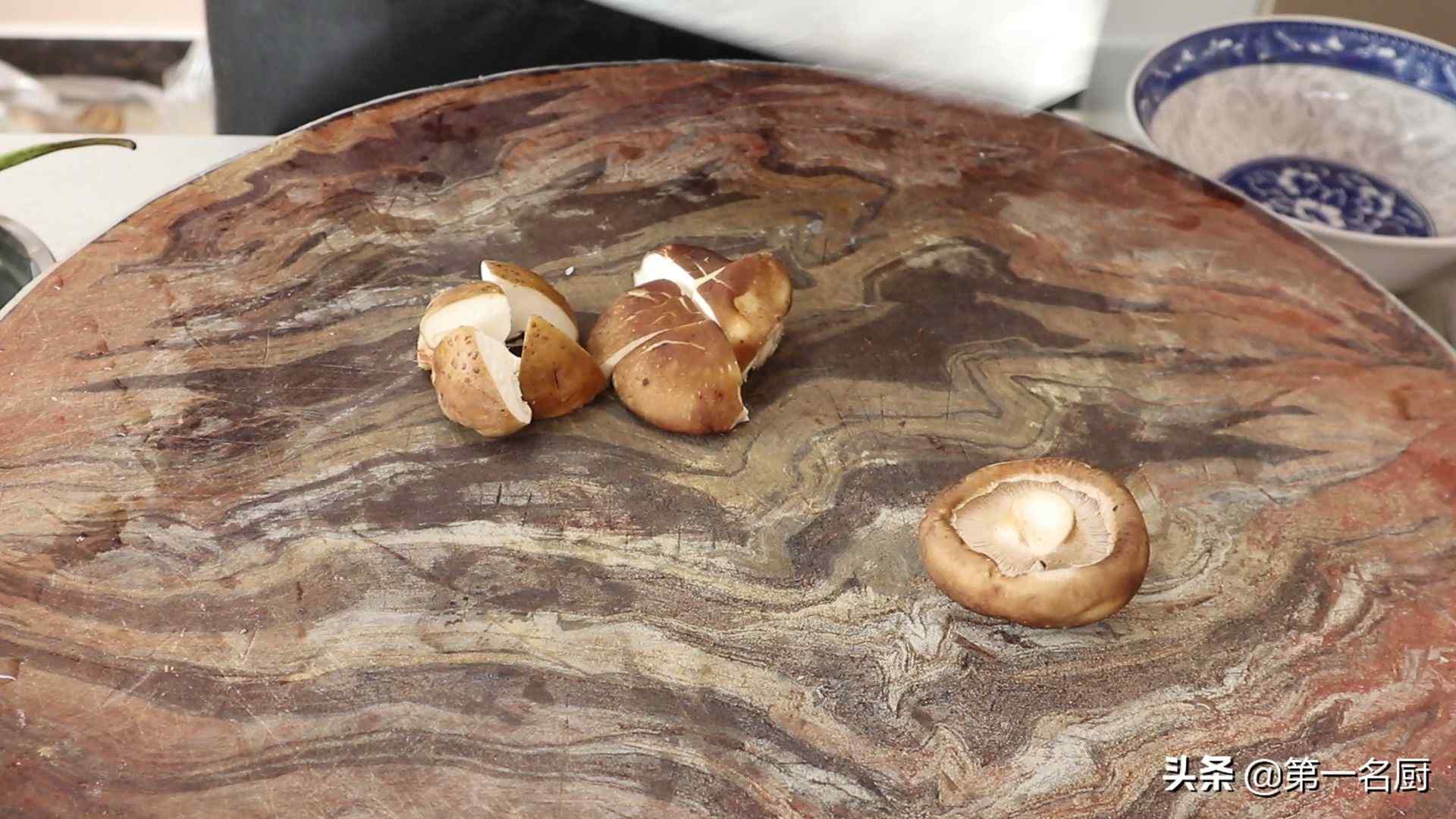 黄焖鸡的做法（这才是黄焖鸡家常做法）-第3张图片