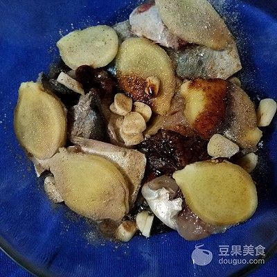 熏鲅鱼的做法（熏鲅鱼的好吃做法推荐 ）-第5张图片