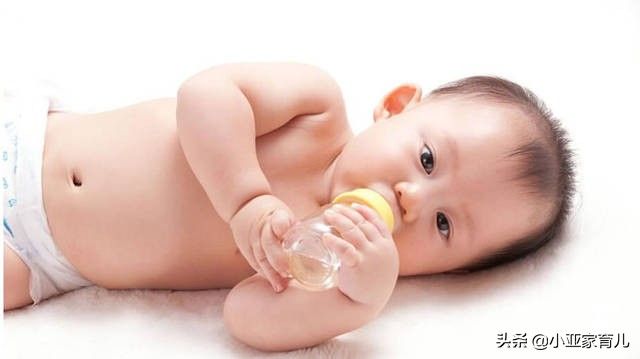 小孩为什么老吐奶？（新生儿宝宝吐奶的原因是什么？）-第3张图片