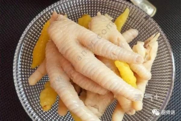泡椒凤爪的最正宗做法(自制泡椒凤爪的做法)-第5张图片 泡椒凤爪的最正宗做法(自制泡椒凤爪的做法)-第5张图片