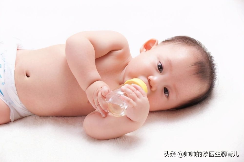 新生儿吃奶粉便秘（宝宝喝奶粉容易便秘？）-第3张图片