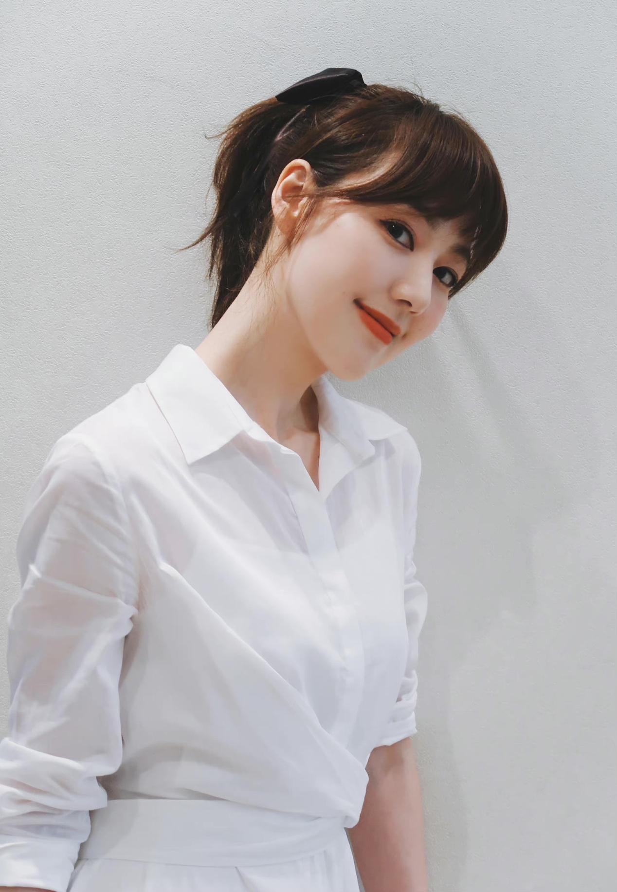 主持人王冠:两次从央视消失,与曹可凡传绯闻,38岁未婚也幸福-第23张图片 主持人王冠:两次从央视消失,与曹可凡传绯闻,38岁未婚也幸福-第23张图片