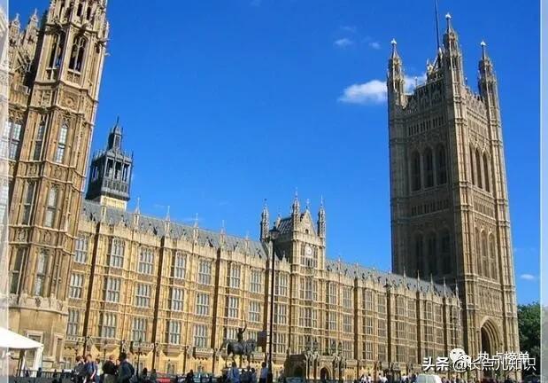 英国著名建筑排行榜（英国最出名的建筑物都有哪些）-第3张图片