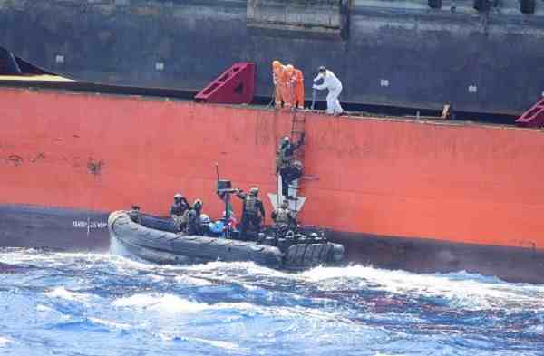 海盗袭击中国籍船员有人受伤-海盗被抓住了吗什么来路-第2张图片