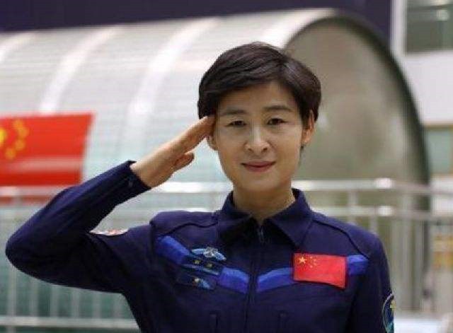 我国第一位女航天员是谁（中国进入太空的第一位女航天员）-第4张图片