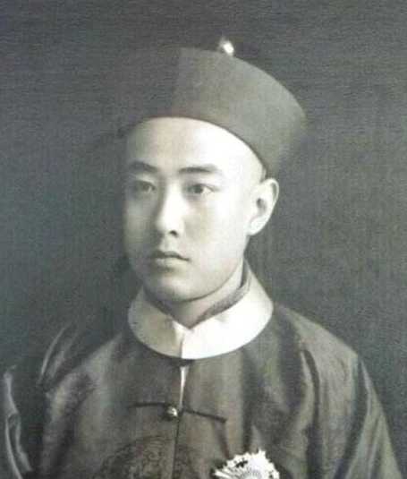 奕劻生平简介(清朝奕劻的生平如何?)-第2张图片 奕劻生平简介(清朝奕劻的生平如何?)-第2张图片