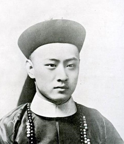 奕劻生平简介(清朝奕劻的生平如何?)-第5张图片 奕劻生平简介(清朝奕劻的生平如何?)-第5张图片