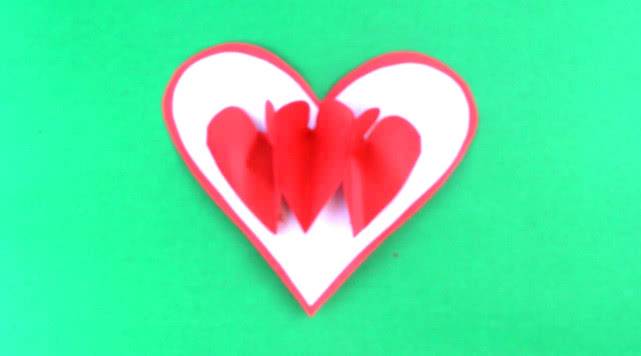 贺卡打开后立体心形（超级简单的立体爱心贺卡折纸）-第15张图片