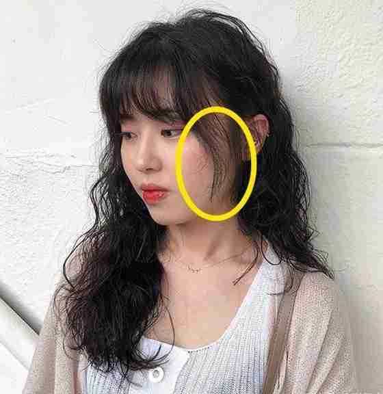 宽脸适合的发型（脸型大的女生要怎么设计发型呢？）-第7张图片
