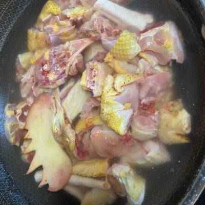 榴莲炖鸡的做法（榴莲肉煲土鸡汤）-第3张图片