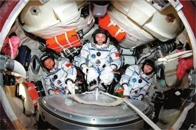我国第一位女航天员是谁（中国进入太空的第一位女航天员）-第9张图片